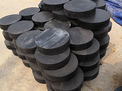 洮北区板式橡胶支座由若干层橡胶片与薄钢板经加压硫化